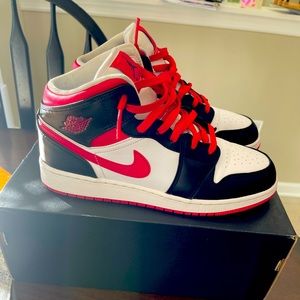 Nike Air Jordan 1 Mid